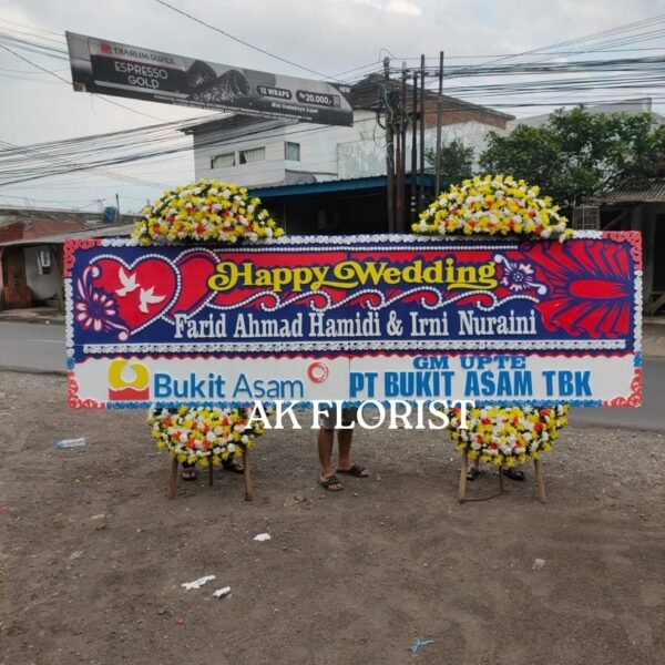 Bunga Papan Happy Wedding